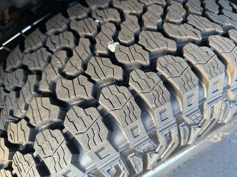 New 2025 Ford Bronco Heritage Edition image 9