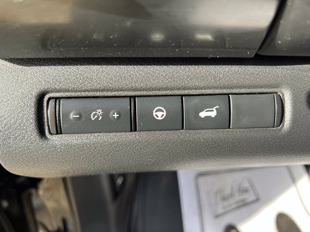 Used 2023 Nissan Pathfinder SL AWD/4WD image 32