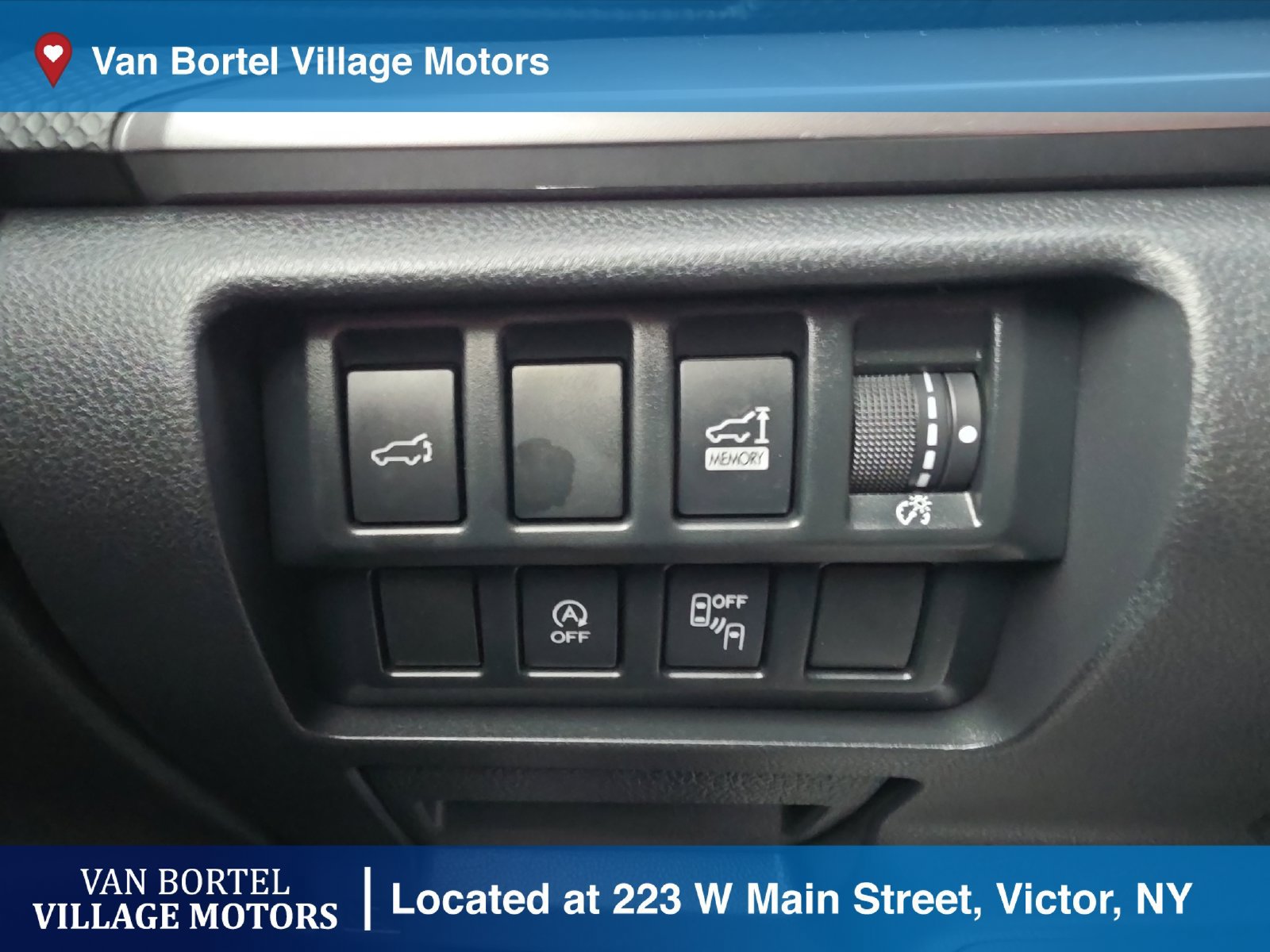 Used 2019 Subaru Forester Premium AWD/4WD image 17