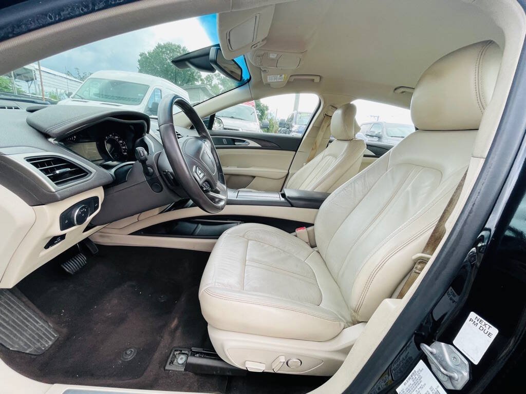 Used 2019 Lincoln MKZ Reserve FWD image 16