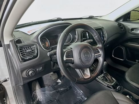 Certified 2021 Jeep Compass Limited AWD/4WD image 16