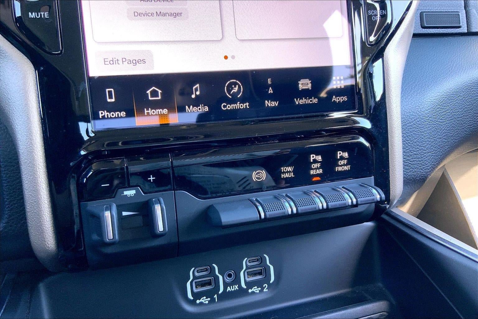 Used 2024 RAM 2500 Laramie w/ Towing Technology Group AWD/4WD image 31
