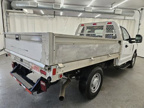 Used 2019 Ford F250 XL RWD image 5