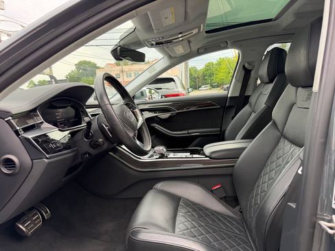 Used 2020 Audi S8 L w/ S8 Executive Package AWD/4WD image 19