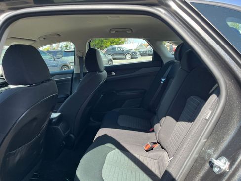 Used 2025 Kia K5 LXS FWD image 27