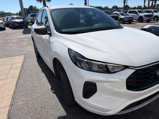 Used 2023 Ford Escape ST-Line w/ Tech Pack #1 FWD image 5