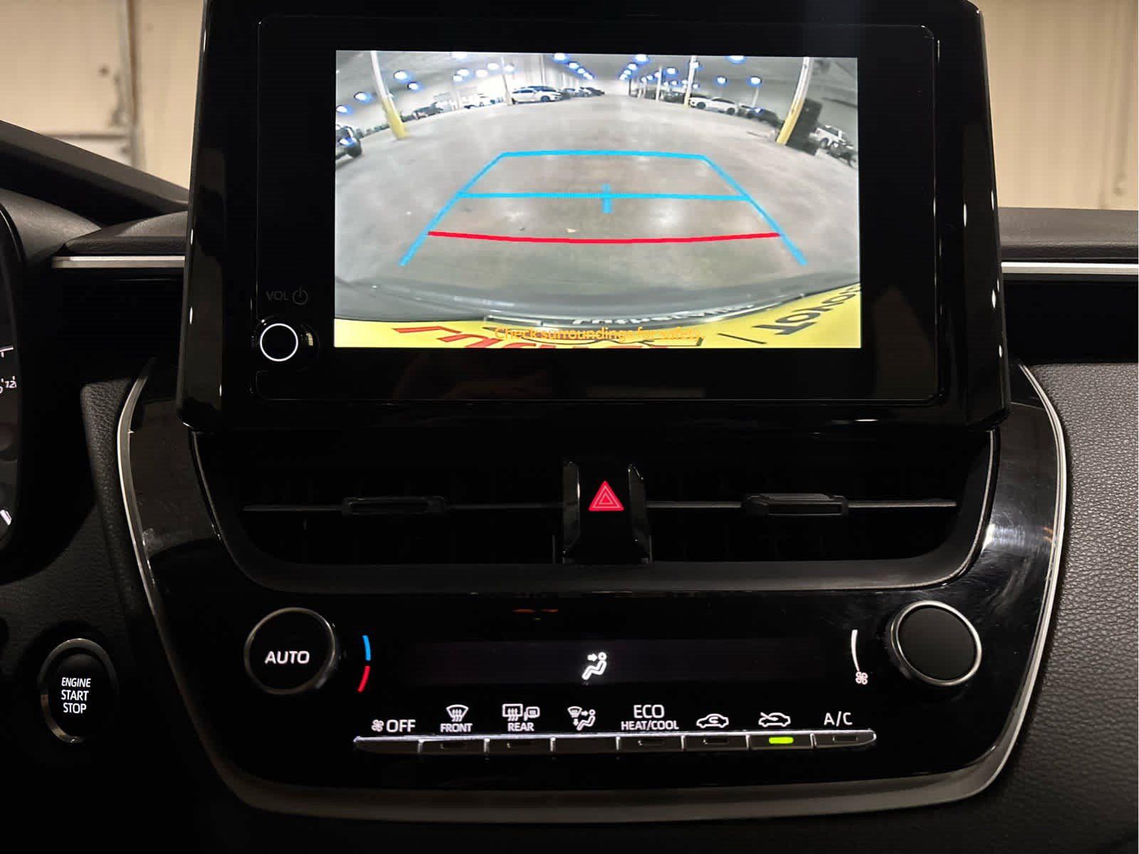 Used 2024 Toyota Corolla LE w/ LE Convenience Package FWD image 8