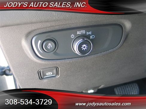 Used 2020 GMC Terrain SLE w/ Elevation Edition AWD/4WD image 6
