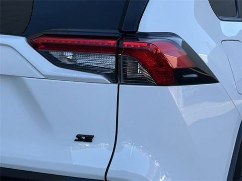 Used 2024 Toyota RAV4 SE w/ Weather & Moonroof Package image 7