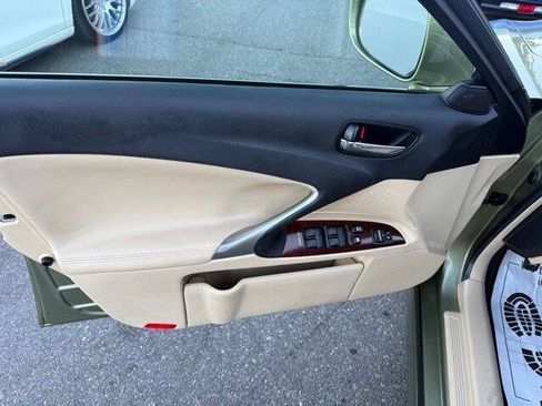 Used 2008 Lexus IS 250 w/ Premium Pkg RWD image 13