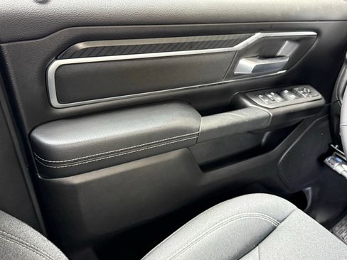 Used 2025 RAM 1500 Big Horn AWD/4WD image 32