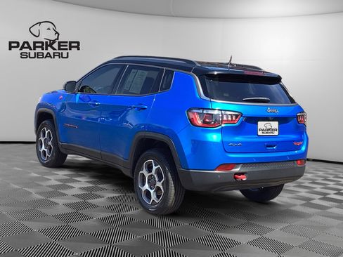 Used 2022 Jeep Compass Trailhawk w/ Trailhawk Convenience Group AWD/4WD image 3