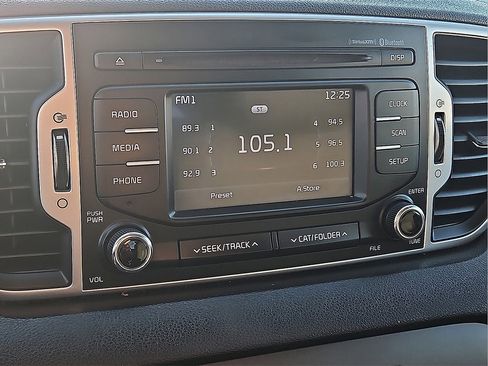 Used 2017 Kia Sportage LX image 24