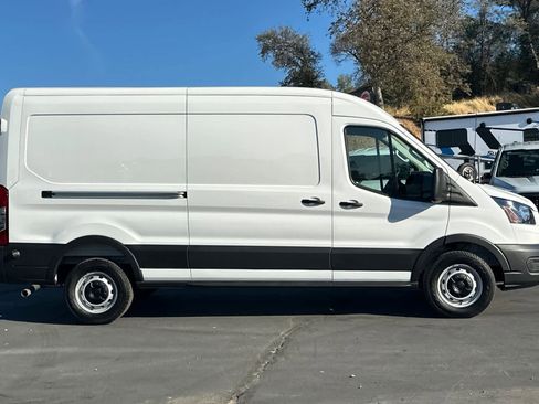 New 2026 Ford Transit 250 148 Medium Roof w/ Load Area Protection Package image 4