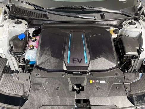 Certified 2024 Hyundai Ioniq 5 SEL RWD image 9