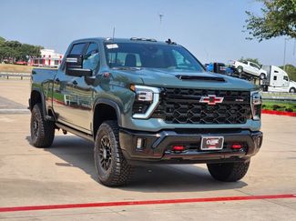 New 2026 Chevrolet Silverado 2500 ZR2 AWD/4WD video 2