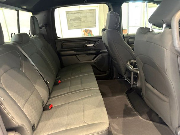 New 2026 RAM 1500 Express AWD/4WD image 19