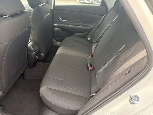 New 2026 Hyundai Elantra Hybrid FWD image 22