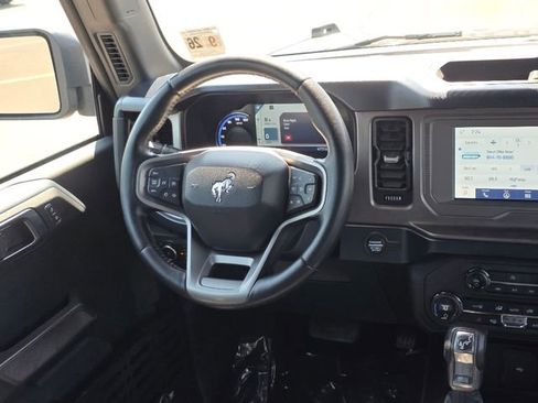 Used 2021 Ford Bronco Outer Banks AWD/4WD image 17
