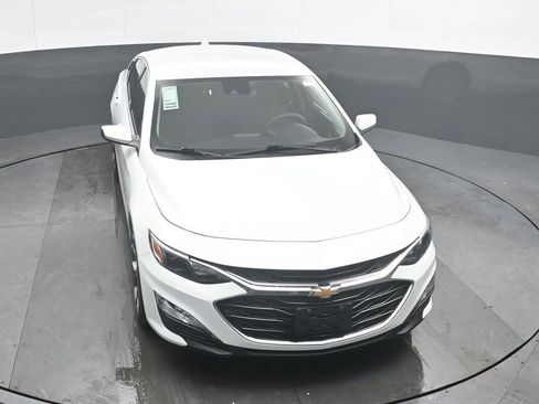 Used 2024 Chevrolet Malibu LT image 38