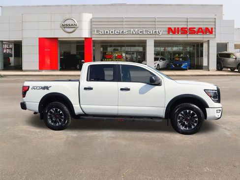 Used 2024 Nissan Titan PRO-4X w/ Pro-4x Utility Package image 2