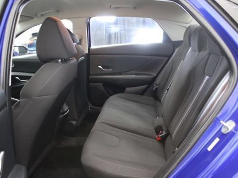 Used 2021 Hyundai Elantra SEL w/ Cargo Package FWD image 20