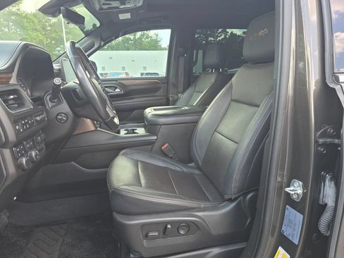 Certified 2021 Chevrolet Tahoe High Country w/ Premium Package AWD/4WD image 9