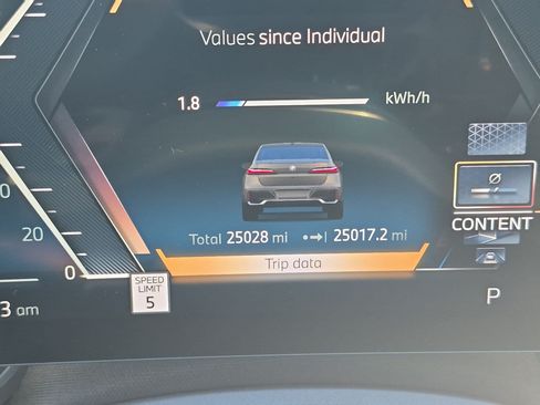 Used 2024 BMW i7 xDrive60 AWD/4WD image 22