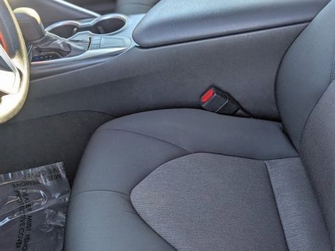 Used 2023 Toyota Camry LE image 9