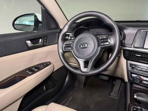 Used 2018 Kia Optima EX w/ Technology Package FWD image 21