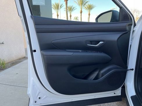 New 2026 Hyundai Tucson SE image 13