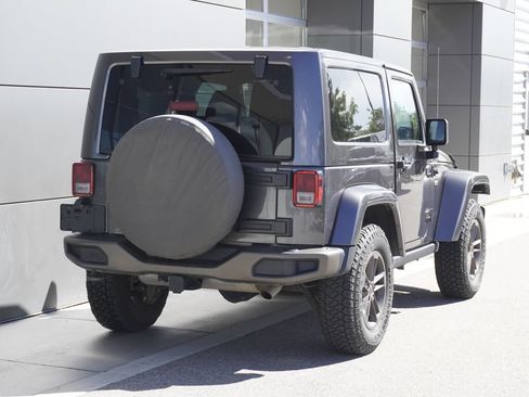 Used 2017 Jeep Wrangler Sahara AWD/4WD image 2
