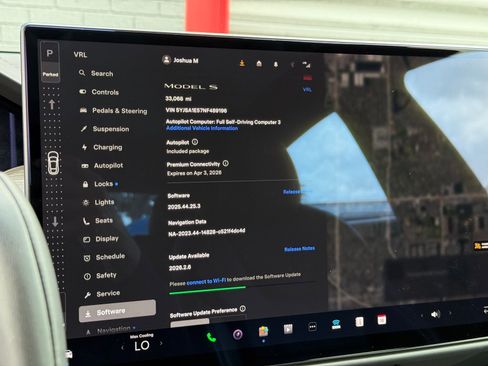 Used 2022 Tesla Model S AWD/4WD image 21