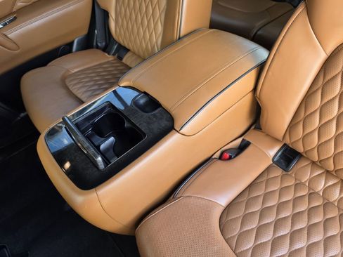 Used 2024 INFINITI QX80 Sensory AWD/4WD image 18