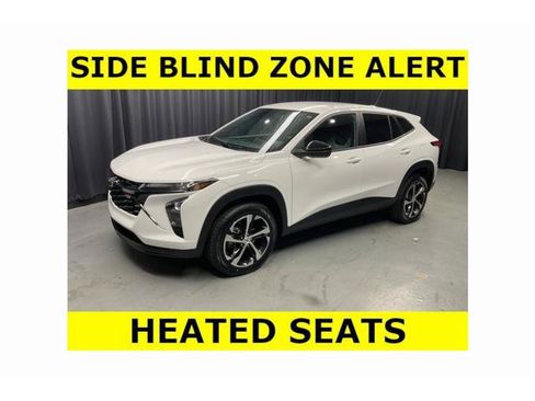 Used 2024 Chevrolet Trax RS w/ Driver Confidence Package FWD image 1