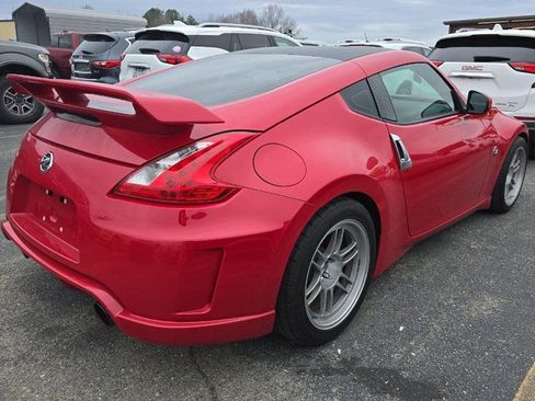 Used 2009 Nissan 370Z Touring w/ Sport Pkg image 4
