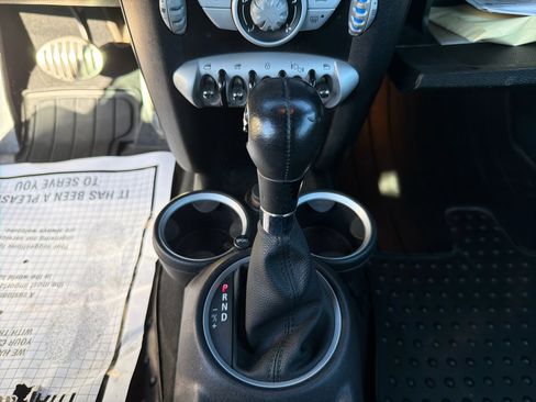 Used 2010 MINI Cooper S image 22