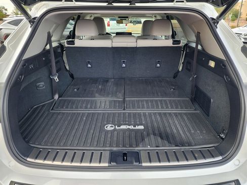 Used 2022 Lexus RX 350L Luxury image 13