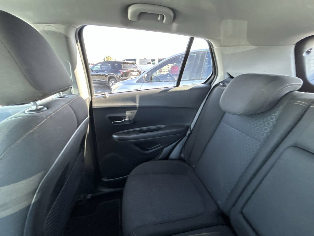 Certified 2020 Chevrolet Trax LS w/ Tint and Cruise Package FWD image 4