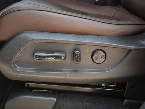Used 2026 Honda Pilot Elite image 14