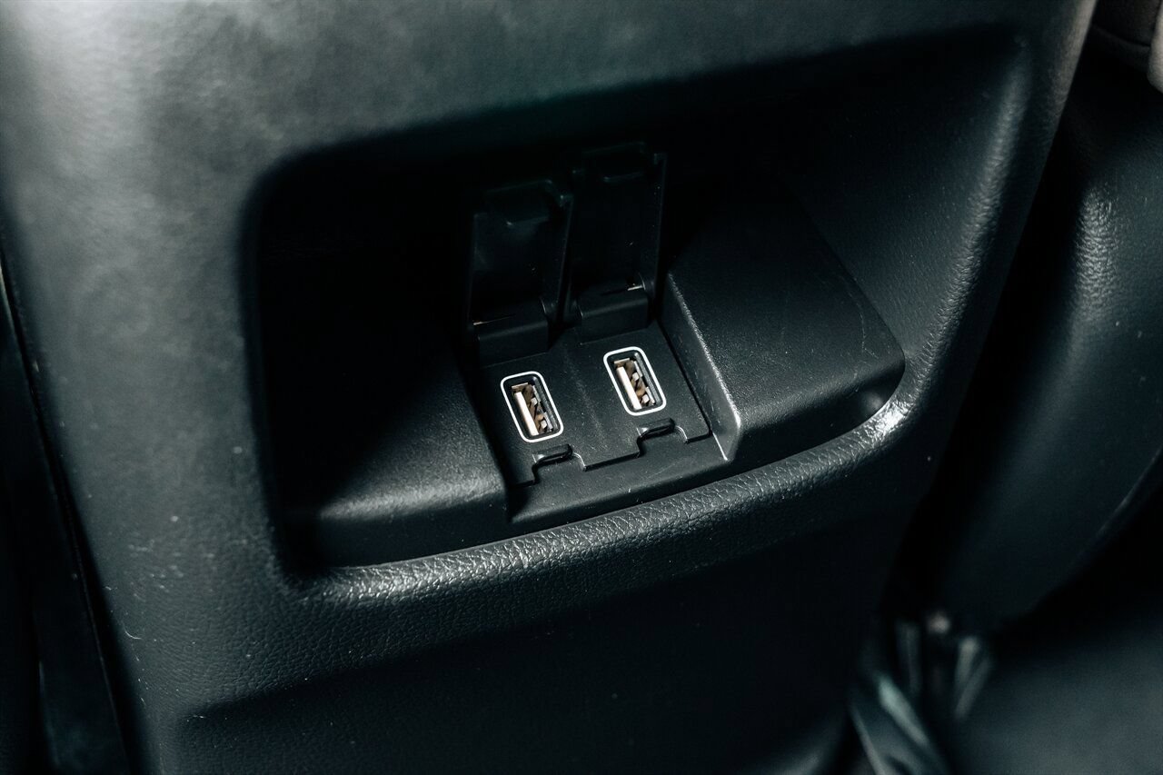 Used 2017 Honda CR-V Touring image 45