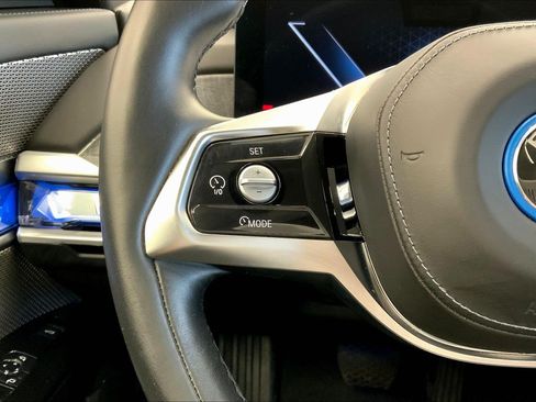 Used 2024 BMW i7 eDrive50 RWD image 13