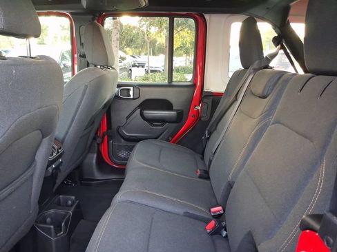 Used 2024 Jeep Wrangler Unlimited Sport AWD/4WD image 9