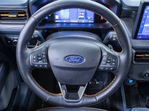 Used 2025 Ford Maverick Tremor image 16