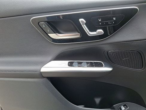 Certified 2025 Mercedes-Benz GLC 300 4MATIC image 12