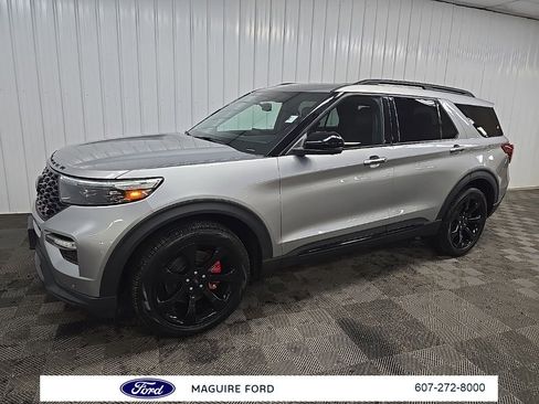 Used 2022 Ford Explorer ST w/ Equipment Group 401A image 6
