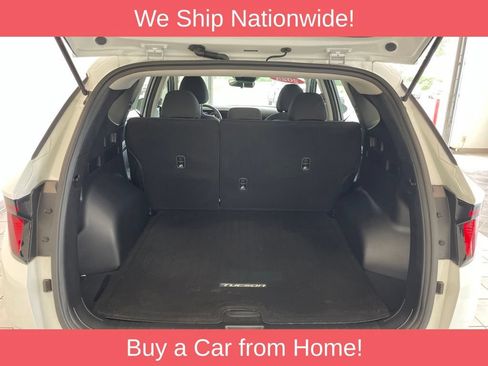 Used 2025 Hyundai Tucson SE AWD/4WD image 13