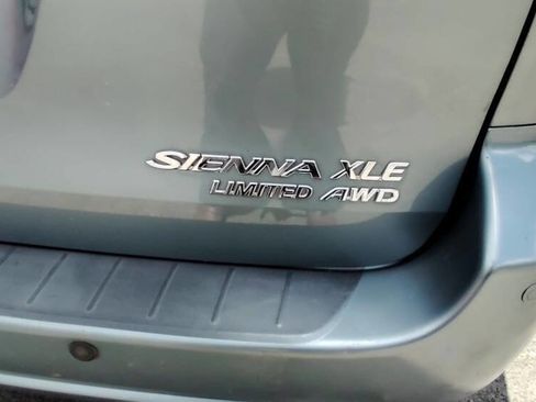Used 2005 Toyota Sienna XLE Limited AWD/4WD image 6