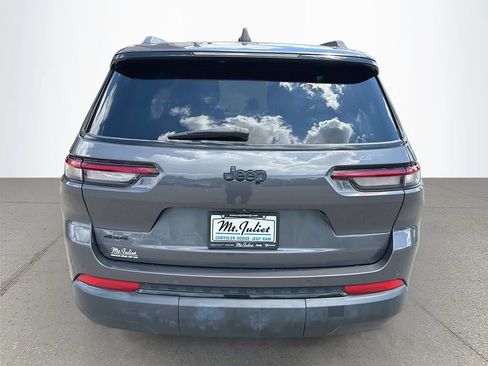 Used 2024 Jeep Grand Cherokee L Laredo AWD/4WD image 5