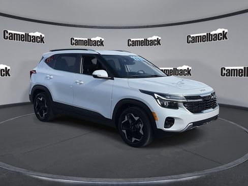 Certified 2025 Kia Seltos EX w/ EX Sunroof Package FWD image 1